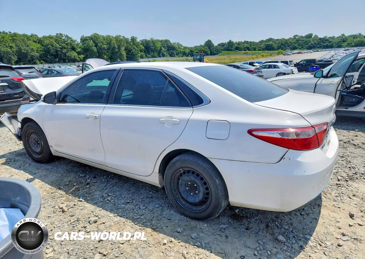 2015 Toyota Camry Le VIN:4T1BF1FKXFU981263 - 2