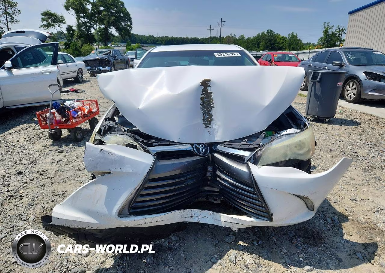 2015 Toyota Camry Le VIN:4T1BF1FKXFU981263 - 5