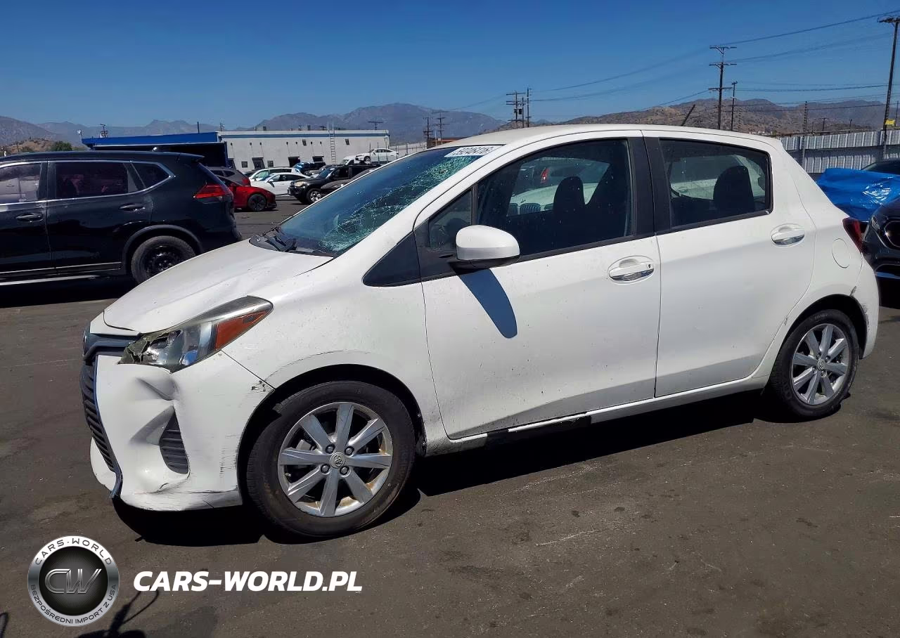 2016 Toyota Yaris 5-Door Le – zdjęcie 1 z 12
