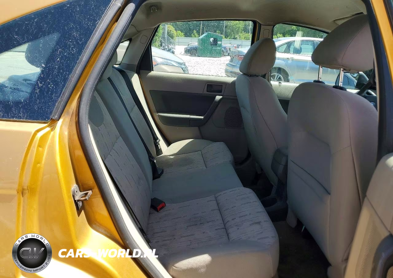 2009 Ford Focus Se VIN:1FAHP35N49W229382 - 10