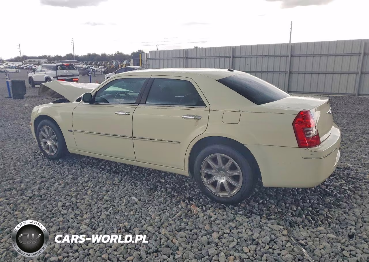 2010 Chrysler 300 Touring VIN:2C3CA5CV2AH329539 - 2