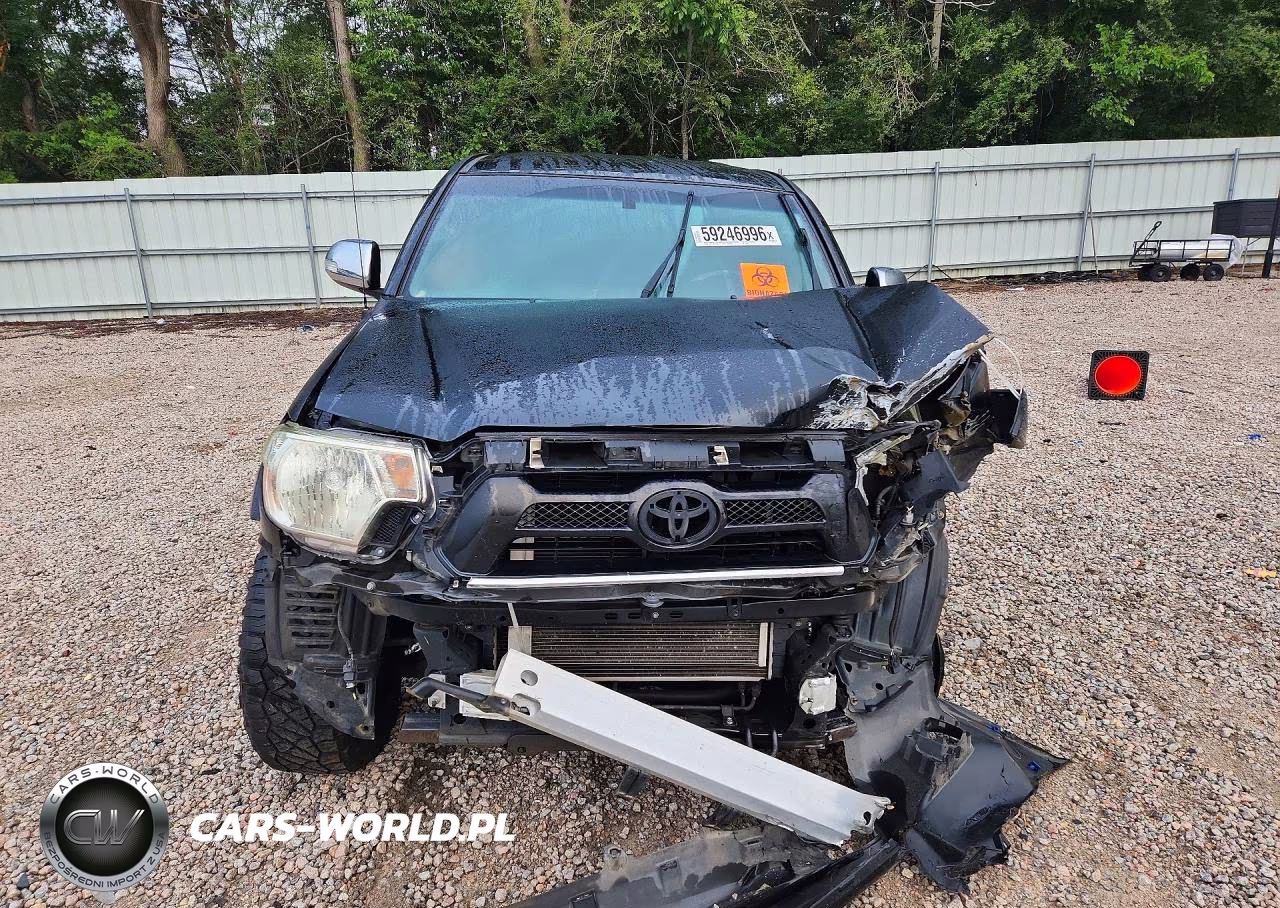 2015 Toyota Tacoma V6 VIN:3TMLU4EN6FM186825 - 5