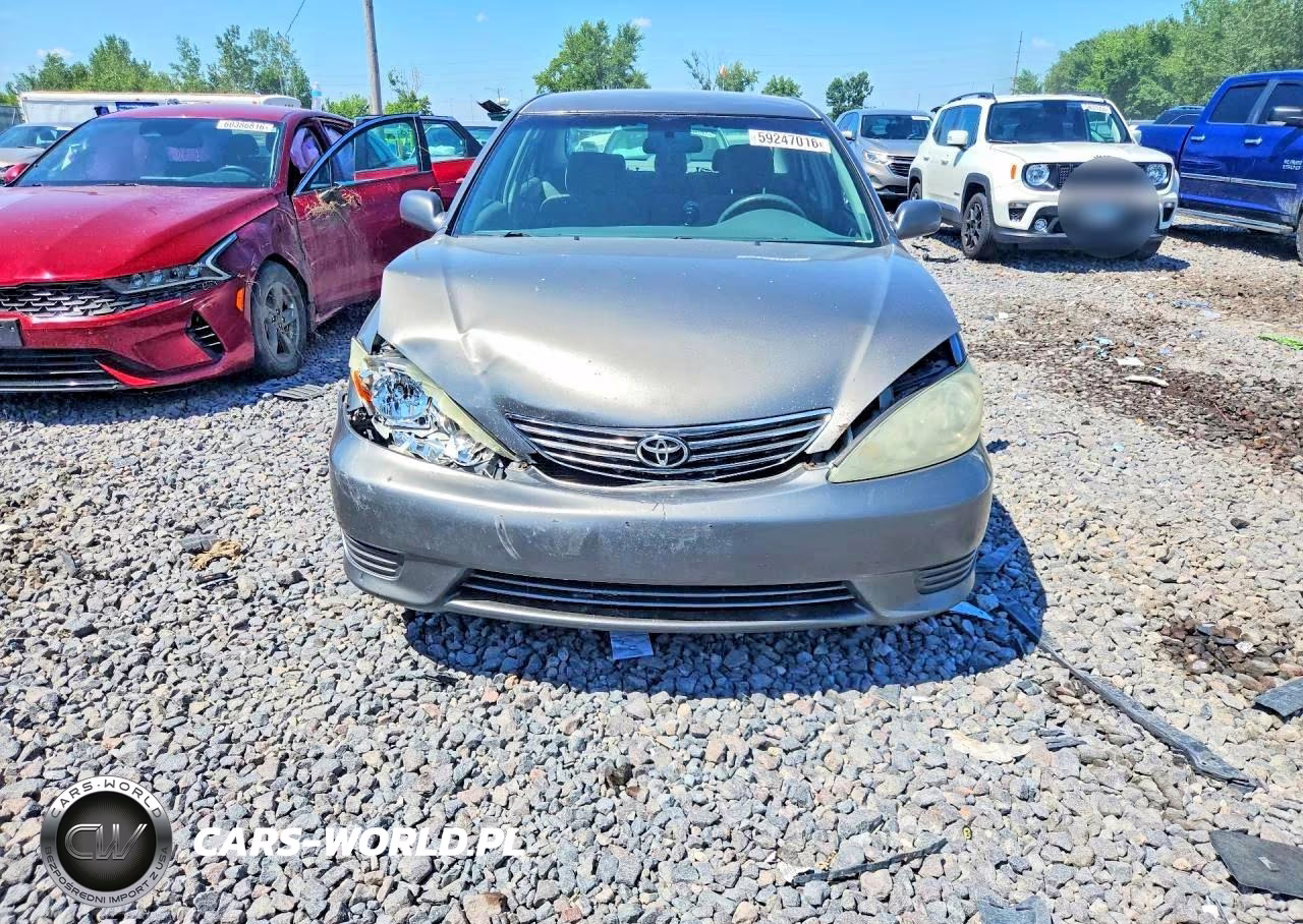 2005 Toyota Camry Le VIN:4T1BE32K85U554439 - 5