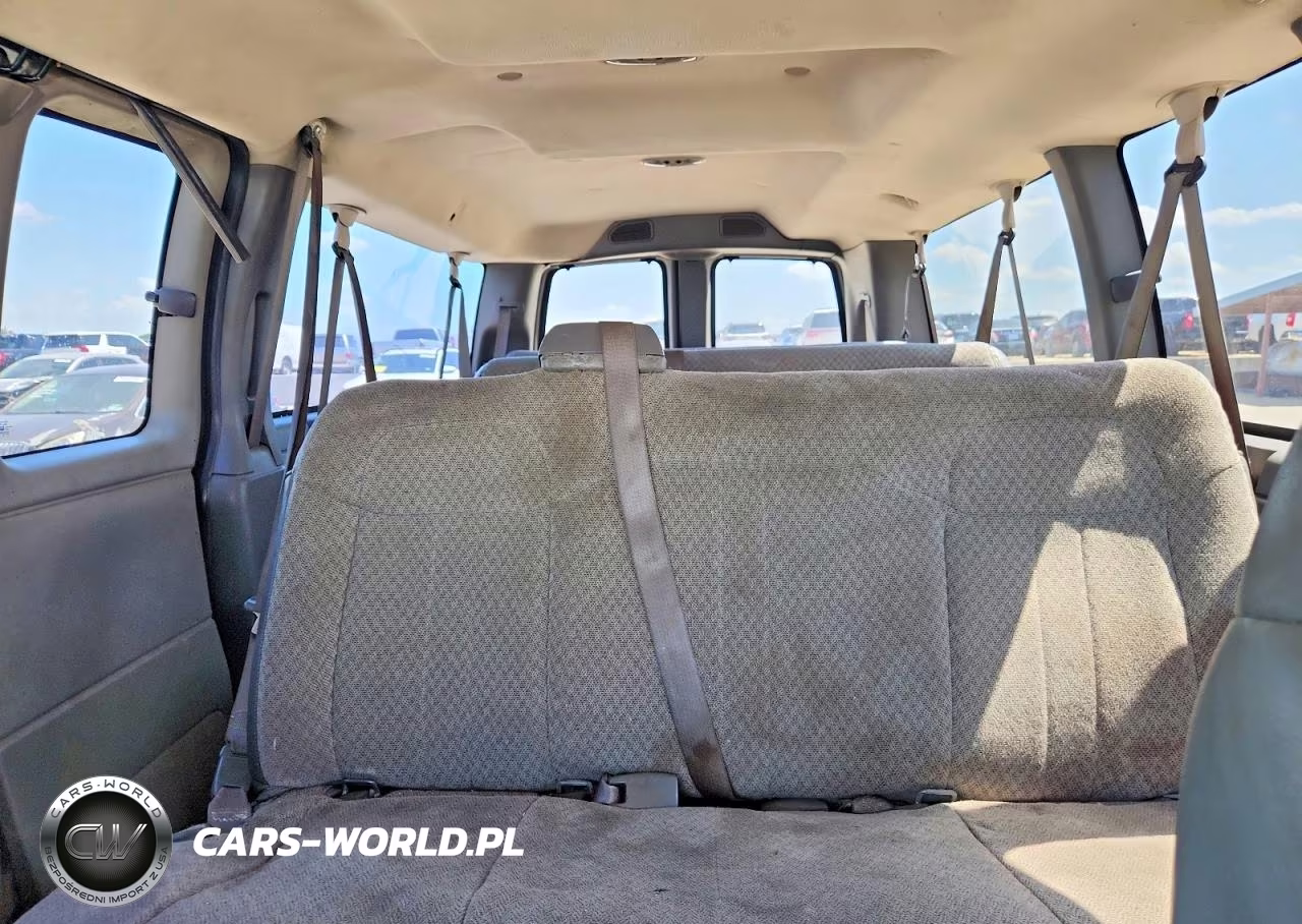2007 Chev Expresso VIN:1GAHG39U371101665 - 10