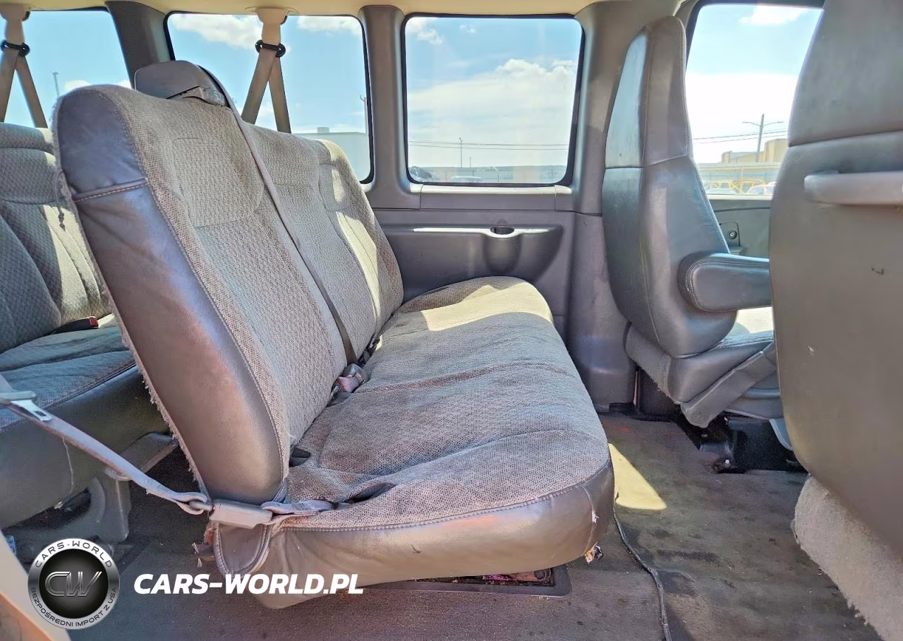 2007 Chev Expresso VIN:1GAHG39U371101665 - 11