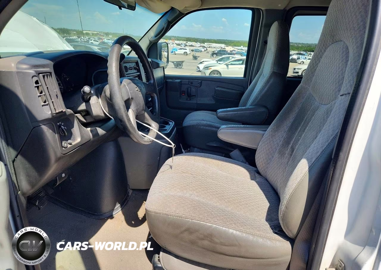 2007 Chev Expresso VIN:1GAHG39U371101665 - 7