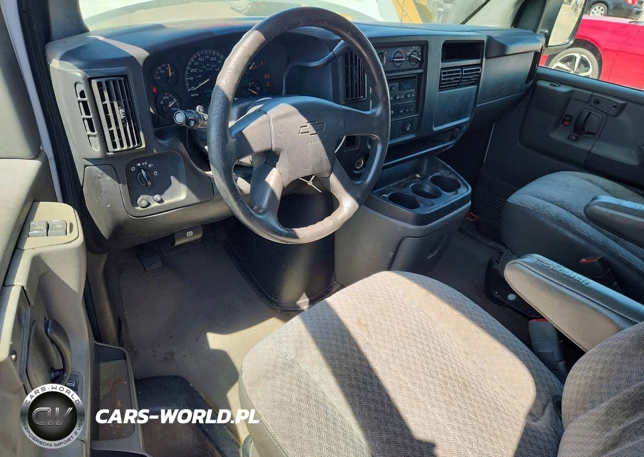 2007 Chev Expresso VIN:1GAHG39U371101665 - 8