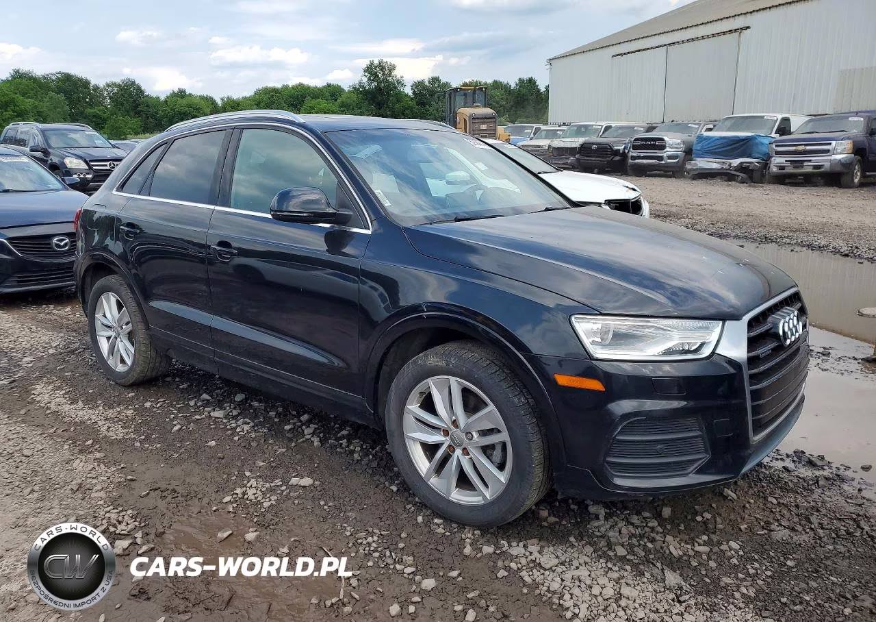 2016 Audi Q3 Premium Plus VIN:WA1EFCFS0GR020134 - 4