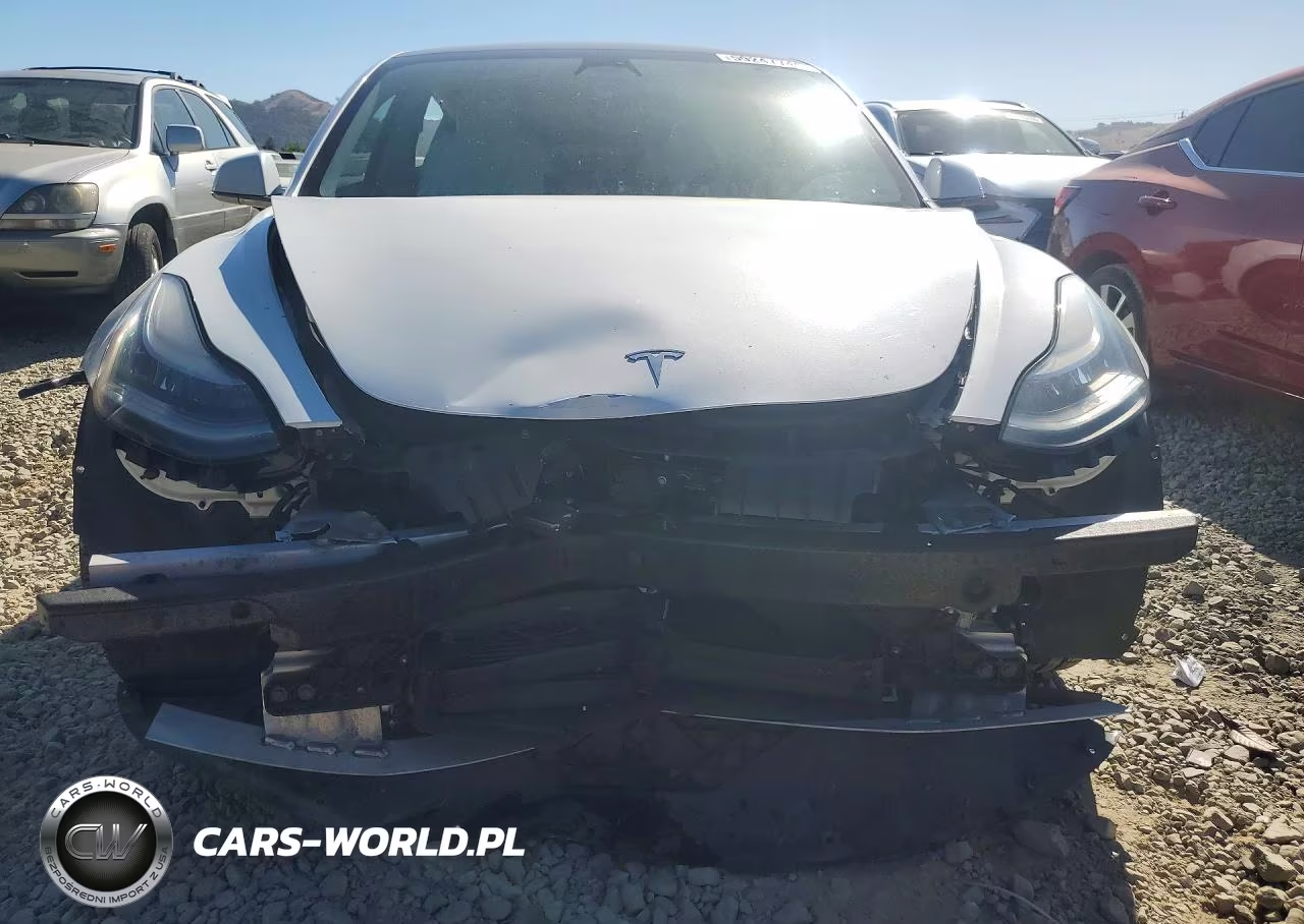 2019 Tesla Model 3 VIN:5YJ3E1EB6KF421577 - 5