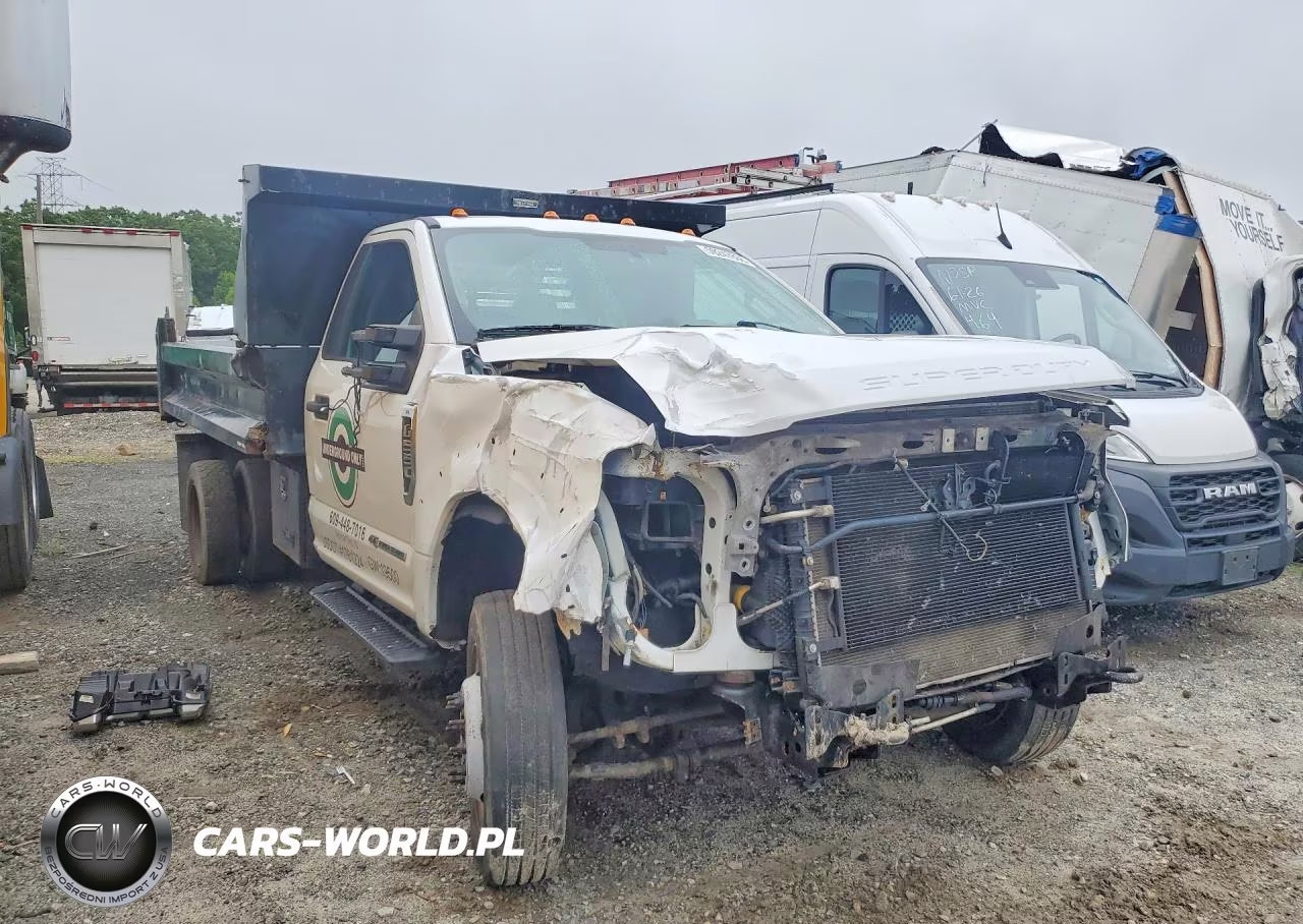 2019 Ford F550 Super Duty VIN:1FDUF5HT3KDA04403 - 4