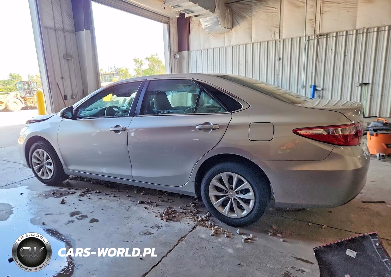 2015 Toyota Camry Le VIN:4T4BF1FK4FR503569 - 2