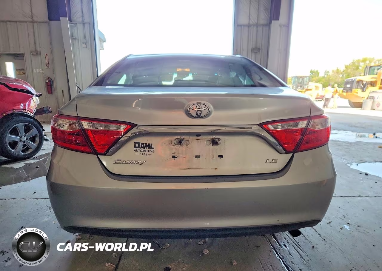 2015 Toyota Camry Le VIN:4T4BF1FK4FR503569 - 6