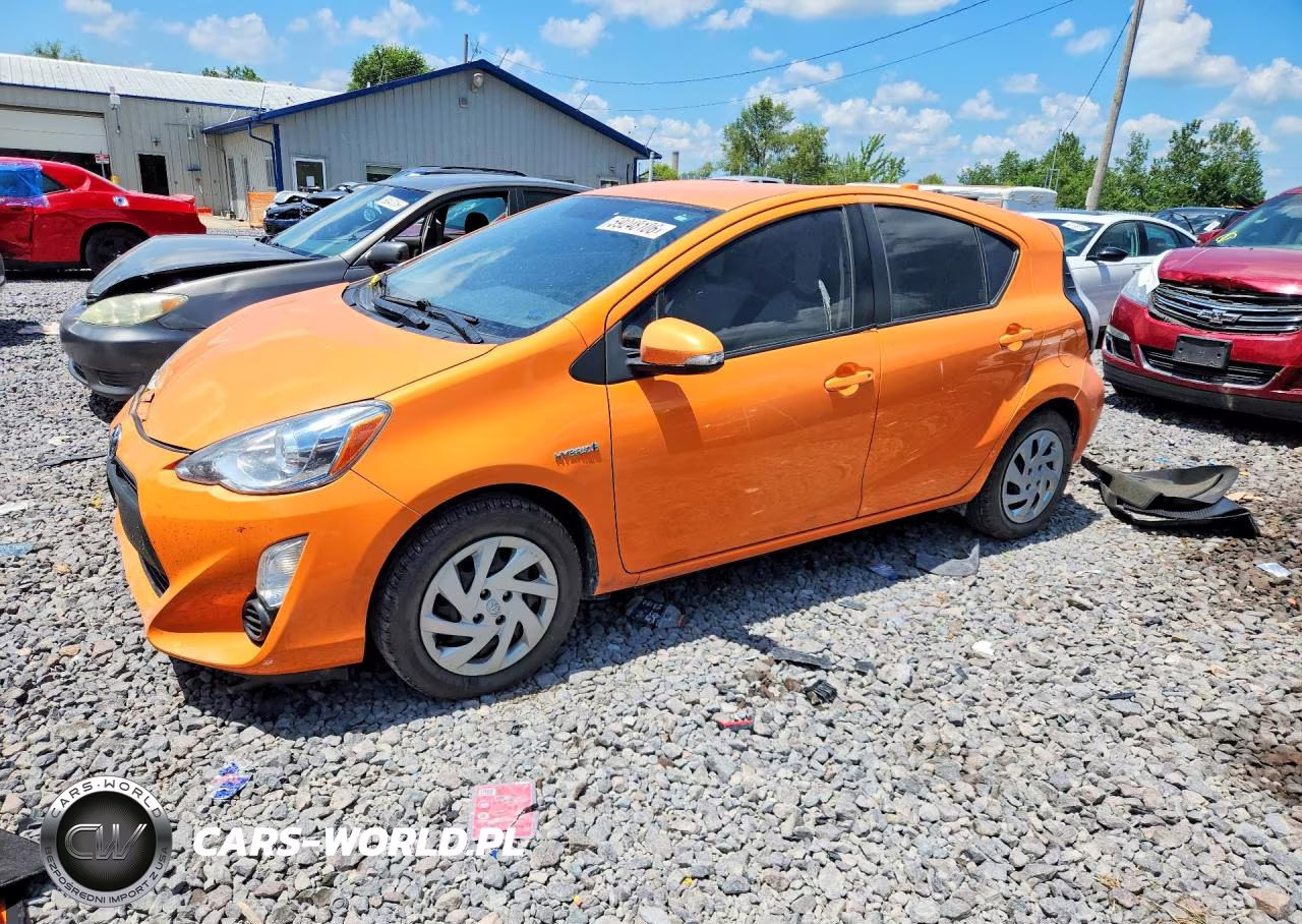 2015 Toyota Prius C One