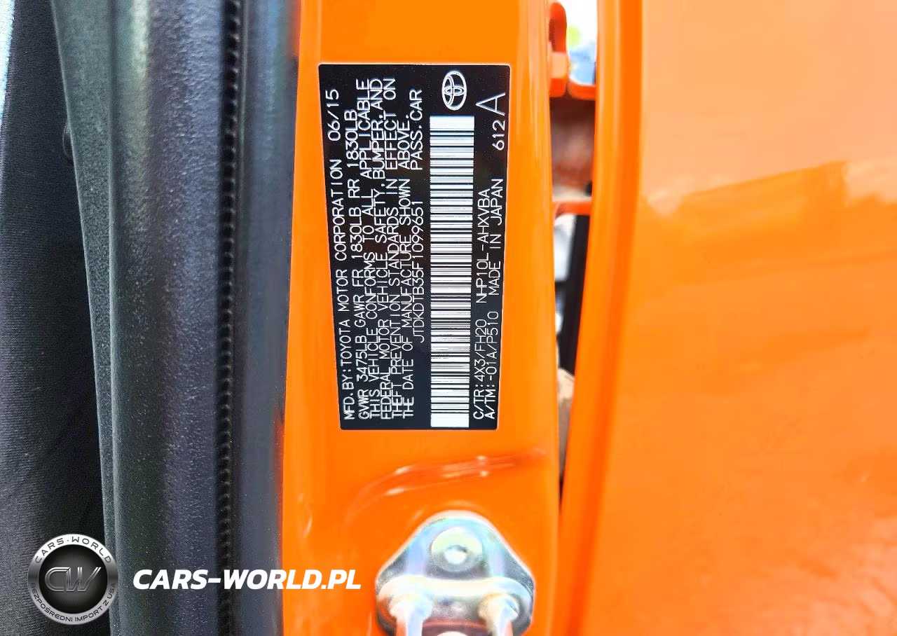 2015 Toyota Prius C One VIN:JTDKDTB35F1099651 - 12