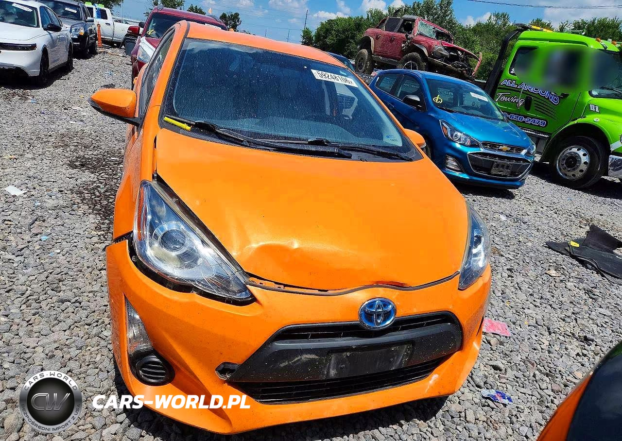 2015 Toyota Prius C One VIN:JTDKDTB35F1099651 - 5