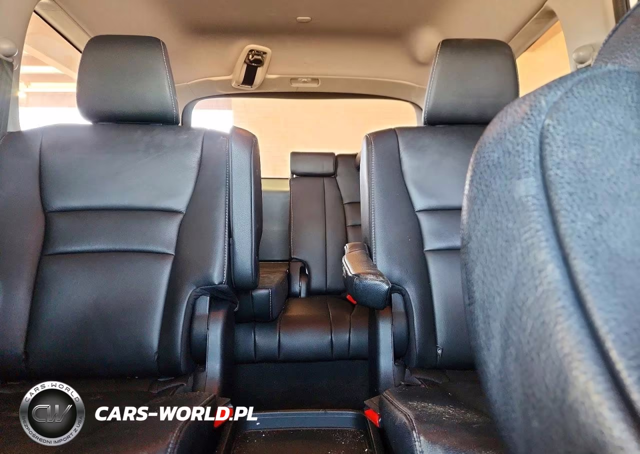 2019 Honda Pilot Touring VIN:5FNYF6H63KB068343 - 10
