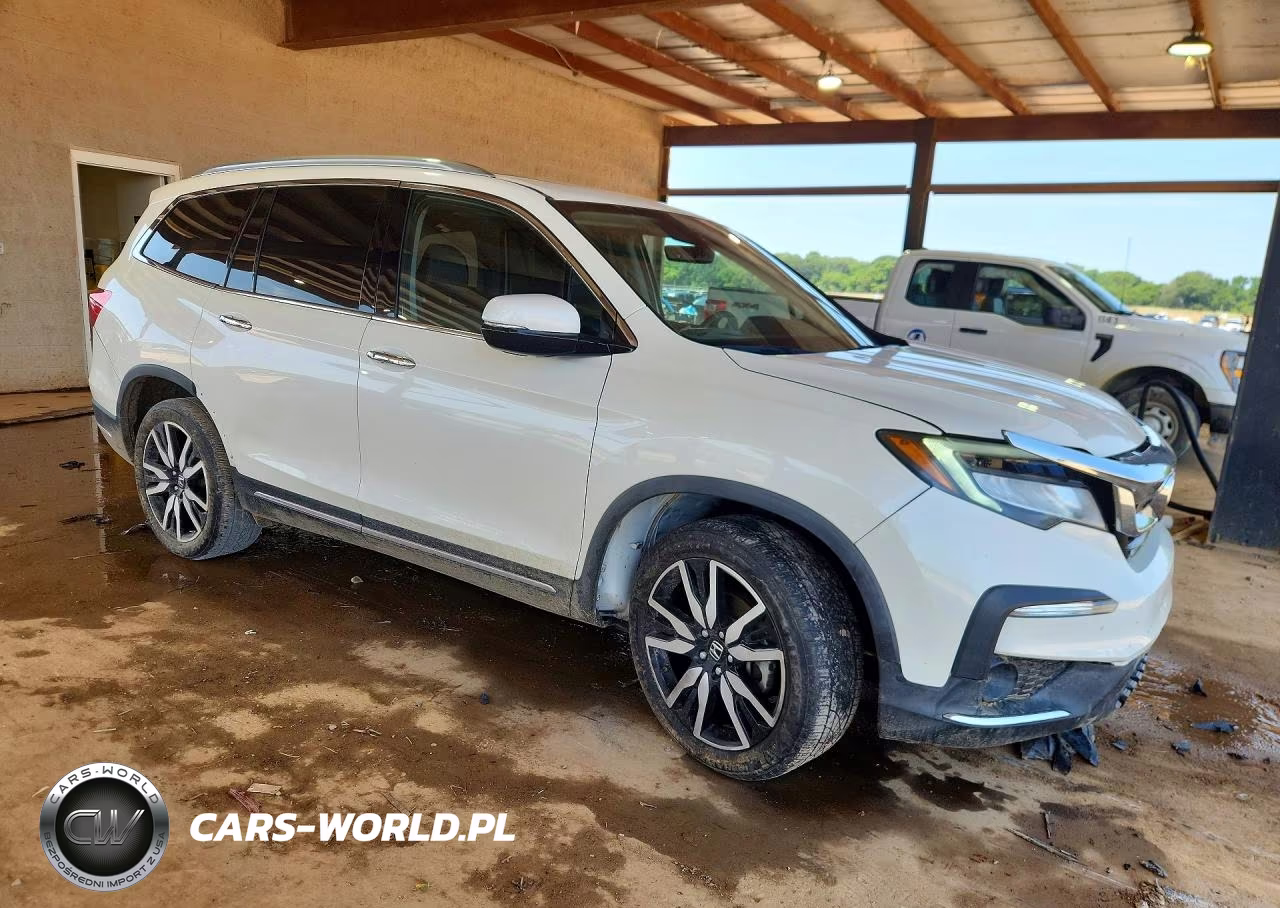 2019 Honda Pilot Touring VIN:5FNYF6H63KB068343 - 4