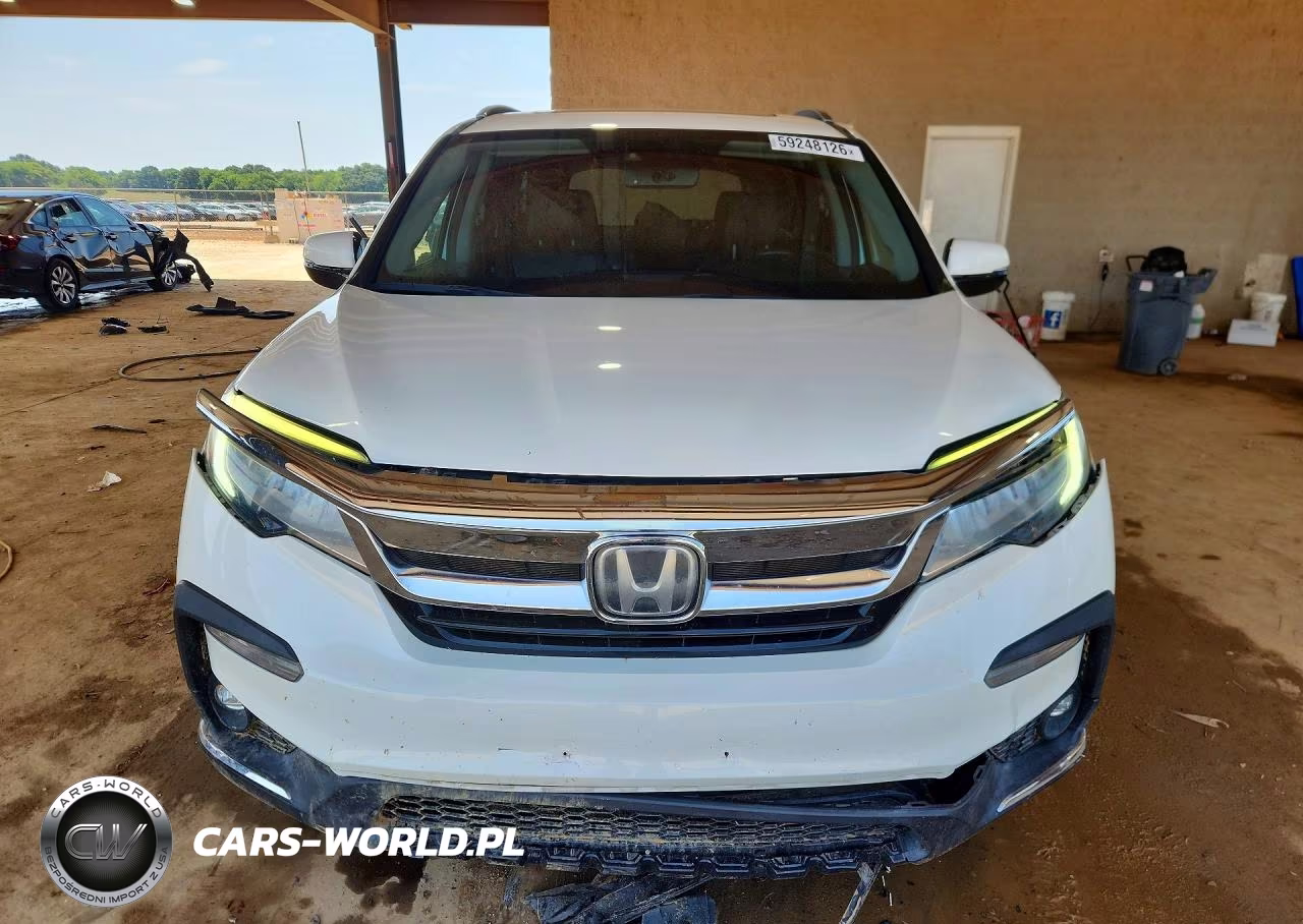 2019 Honda Pilot Touring VIN:5FNYF6H63KB068343 - 5
