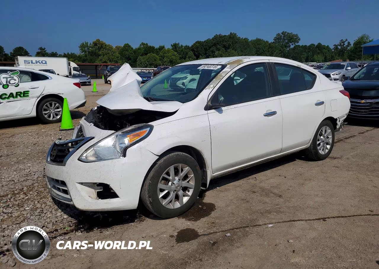 2018 Nissan Versa Sv