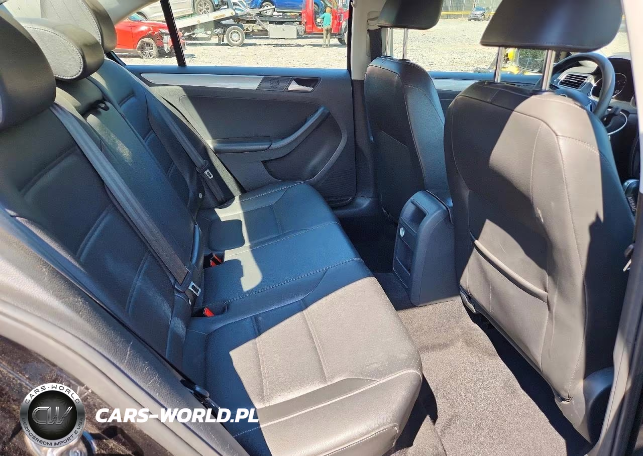 2018 Volkswagen Jetta Se VIN:3VWDB7AJ5JM238207 - 10