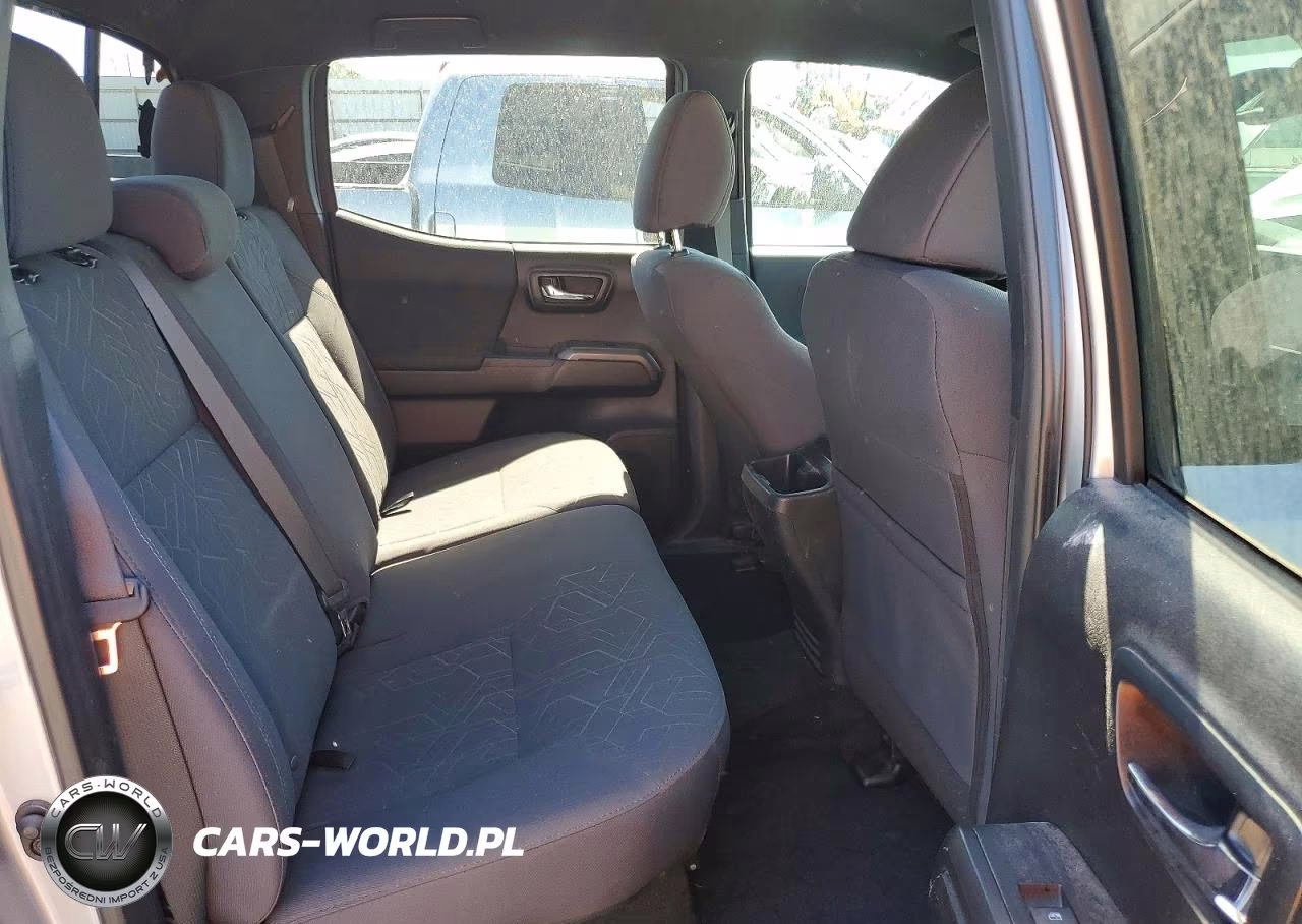 2018 Toyota Tacoma Trd Sport VIN:3TMCZ5AN1JM132712 - 10