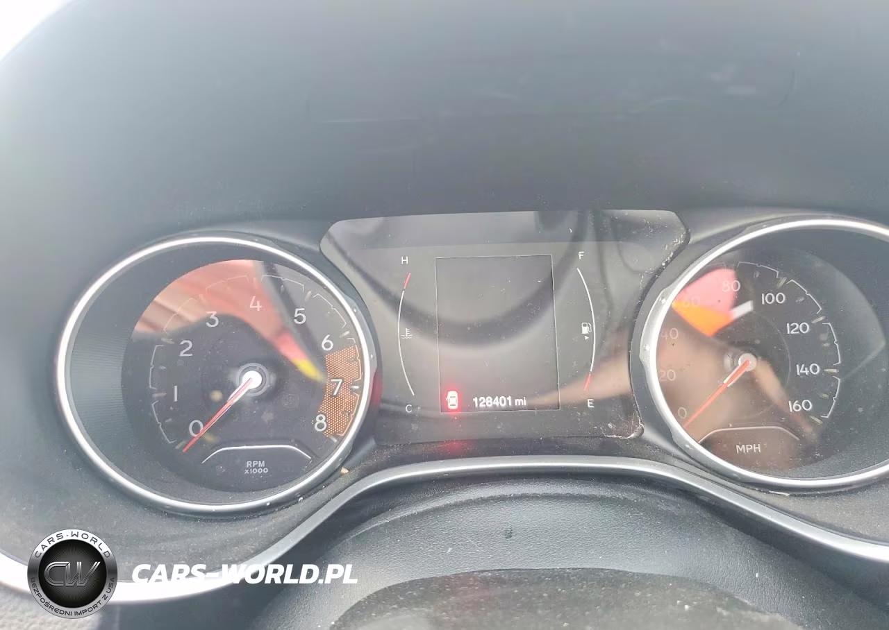 2018 Jeep Compass Latitude VIN:3C4NJCBB6JT338882 - 9