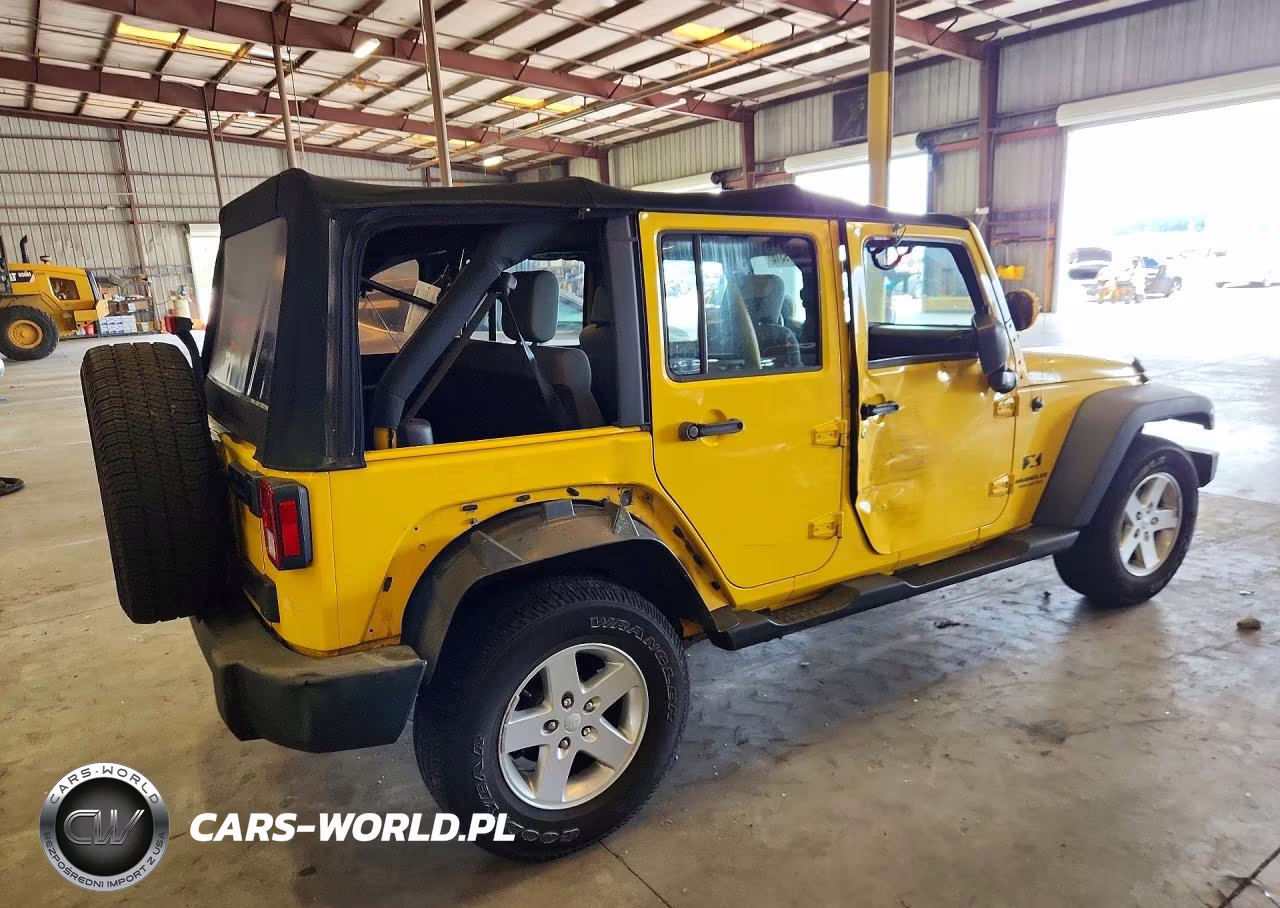 2008 Jeep Wrangler Unlimited X VIN:1J4GA39178L557873 - 3