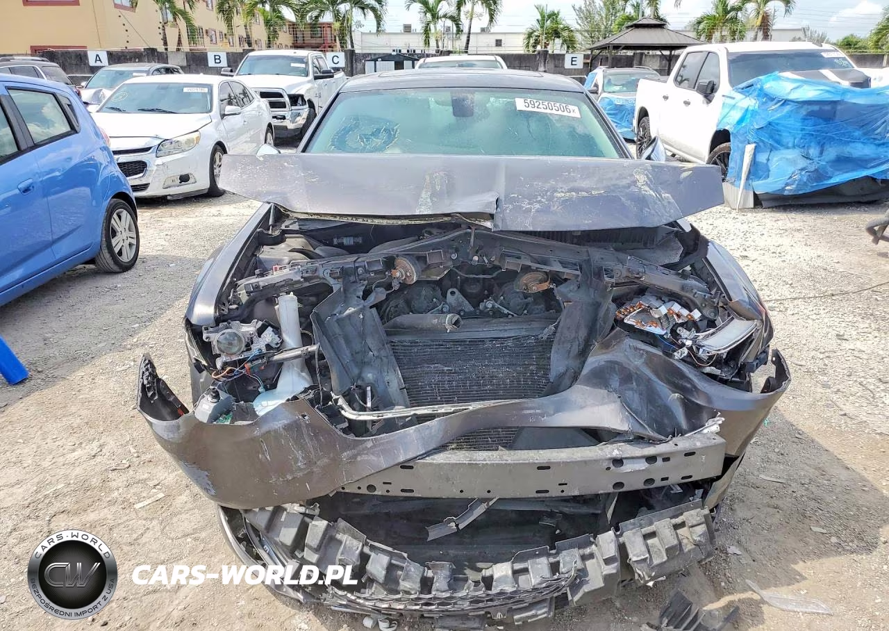 2020 Chrysler 300 Limited VIN:2C3CCAEG4LH102809 - 5