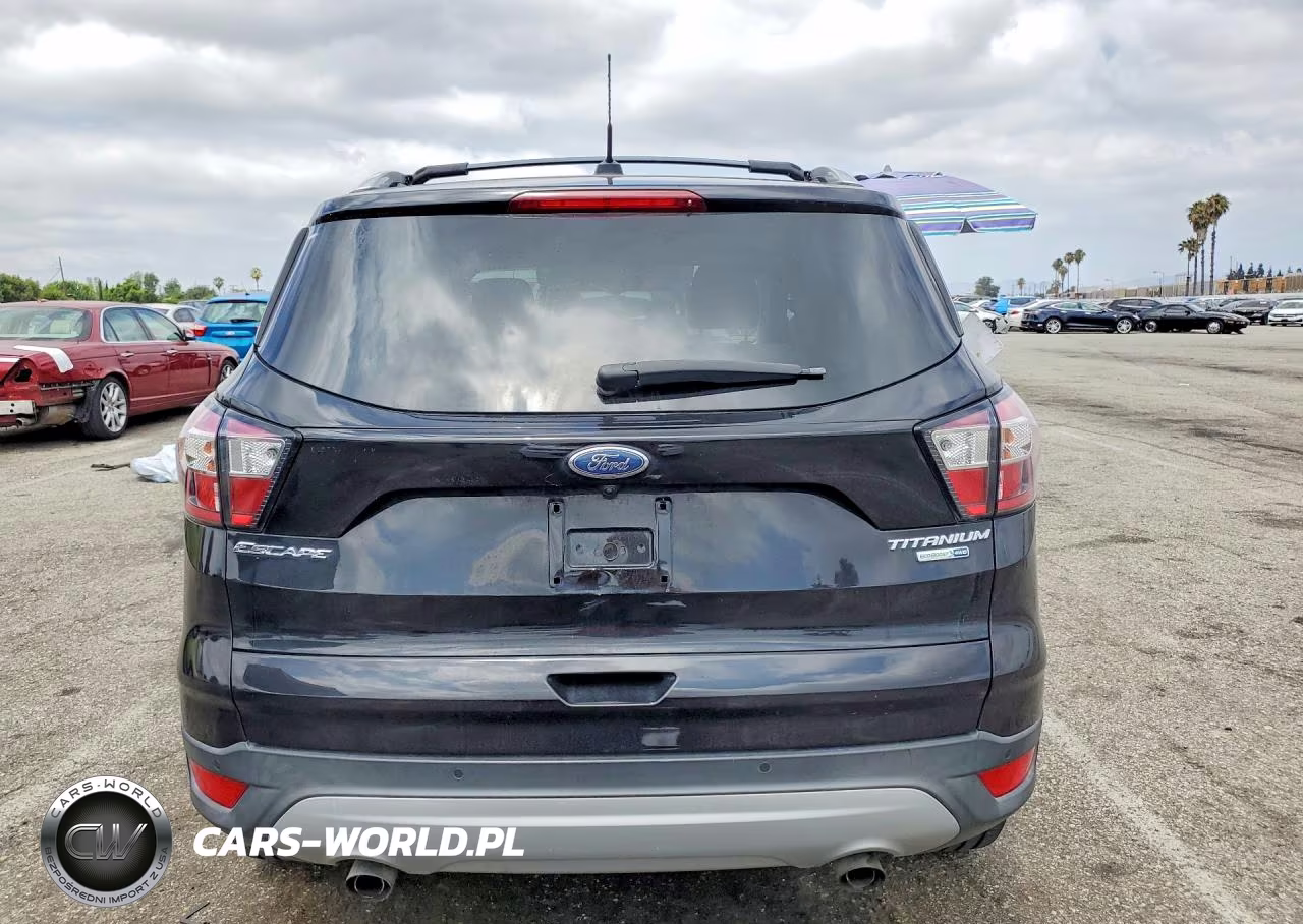 2017 Ford Escape Titanium VIN:1FMCU9JDXHUF04000 - 6