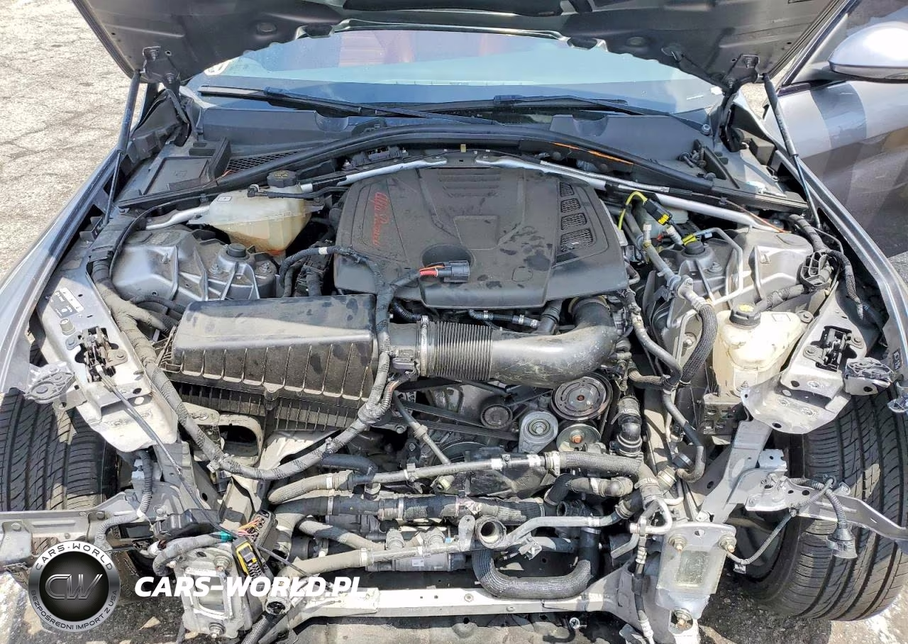 2018 Alfa Romeo Giulia Ti VIN:ZARFAECN2J7583021 - 11
