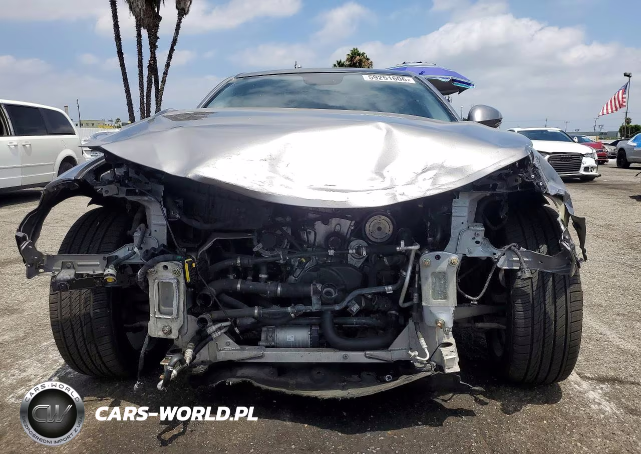 2018 Alfa Romeo Giulia Ti VIN:ZARFAECN2J7583021 - 5