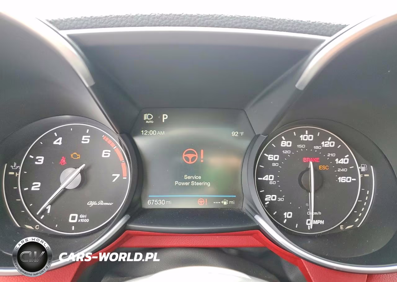 2018 Alfa Romeo Giulia Ti VIN:ZARFAECN2J7583021 - 9