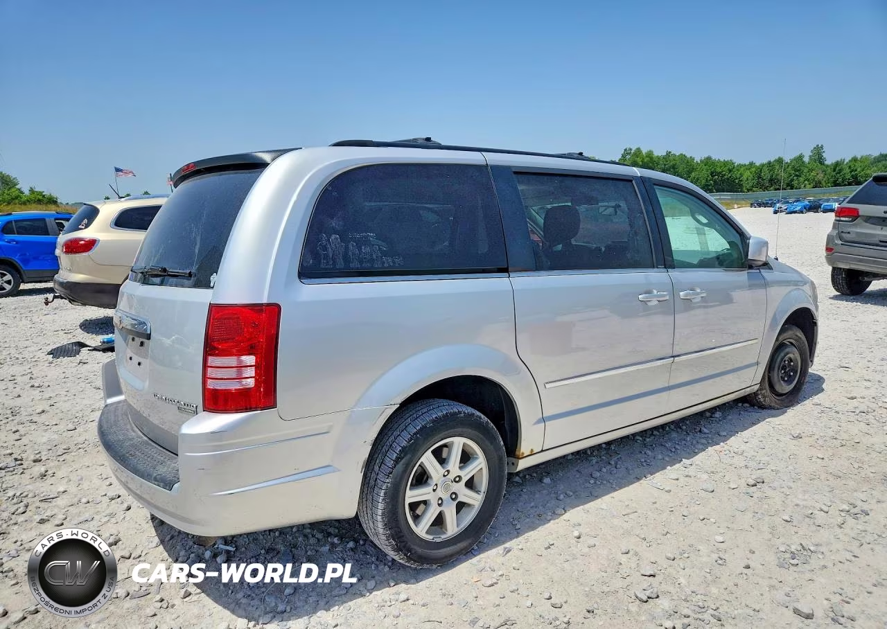 2010 Chrysler Town & Country Touring VIN:2A4RR5D16AR226591 - 3