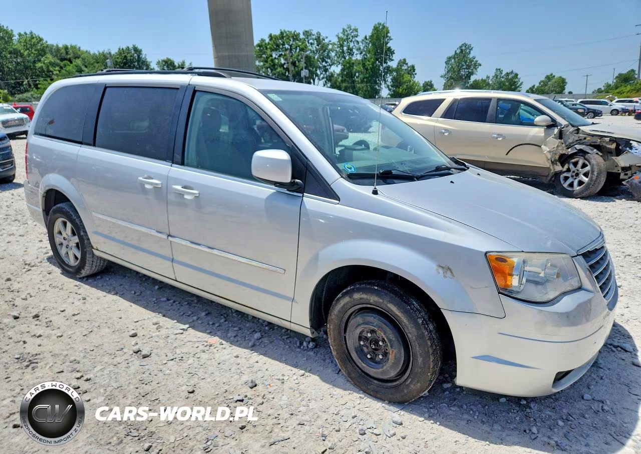 2010 Chrysler Town & Country Touring VIN:2A4RR5D16AR226591 - 4