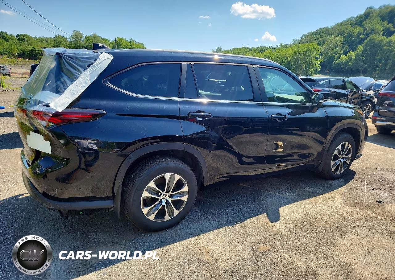 2026 Toyota Highlander Xle VIN:5TDKDRBH5TS604200 - 3
