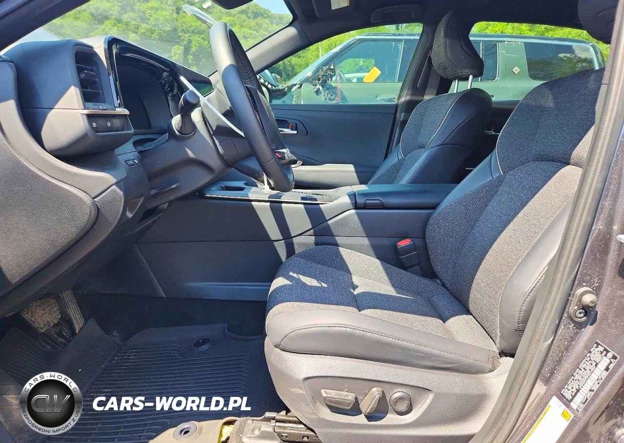2023 Toyota Crown Xle VIN:JTDAAAAF2P3014324 - 7