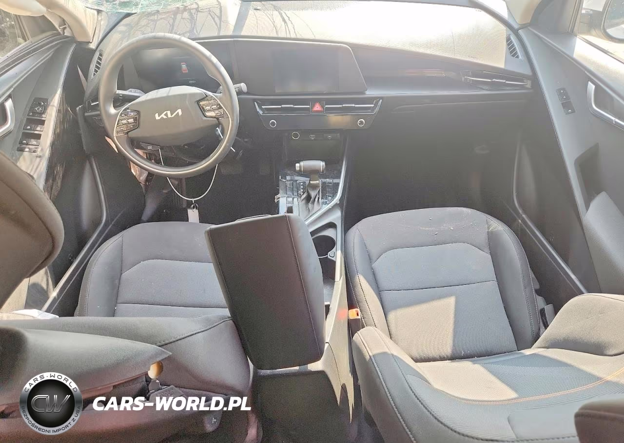2026 Kia Niro Lx VIN:KNDCP3LE6T5326605 - 8