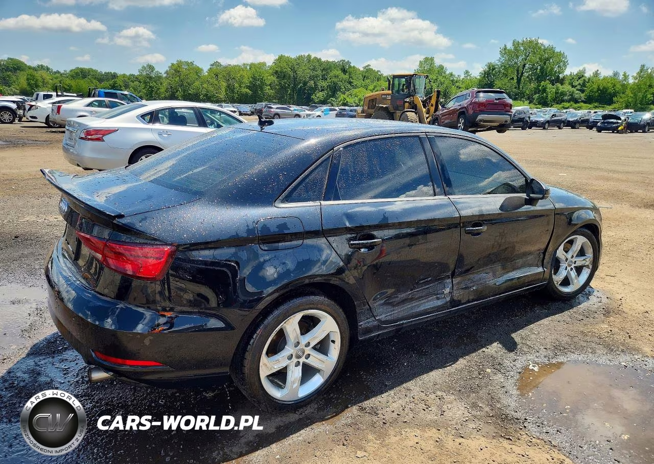2018 Audi A3 Premium VIN:WAUB8GFFXJ1031528 - 3