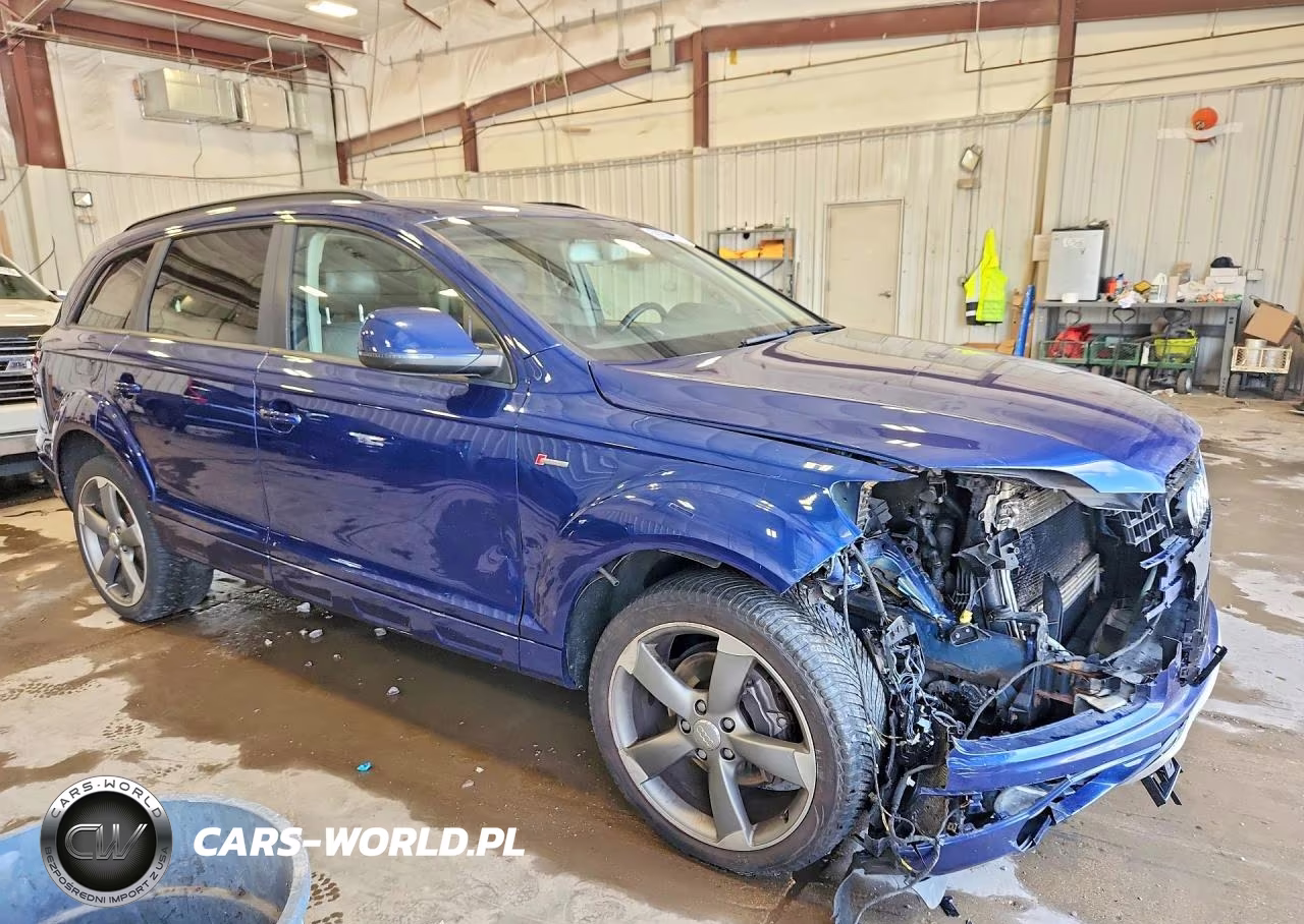 2014 Audi Q7 Premium VIN:WA1CGAFE6ED010107 - 4
