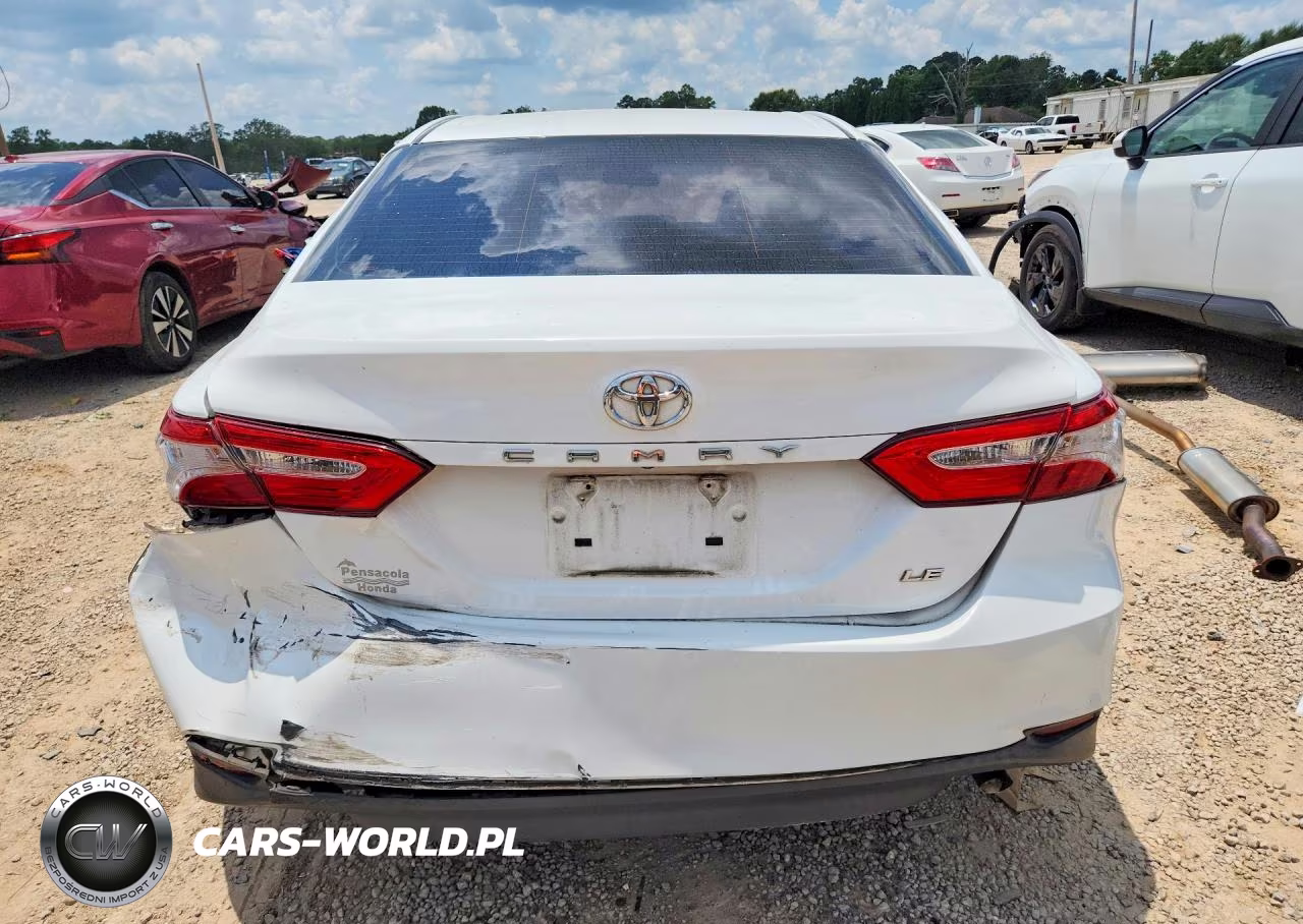 2018 Toyota Camry Le VIN:4T1B11HK2JU642792 - 6