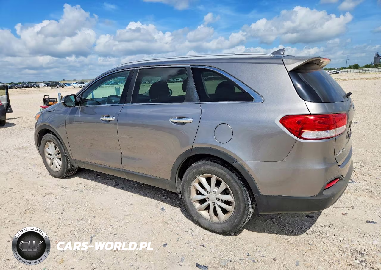 2018 Kia Sorento Lx VIN:5XYPG4A33JG338336 - 2