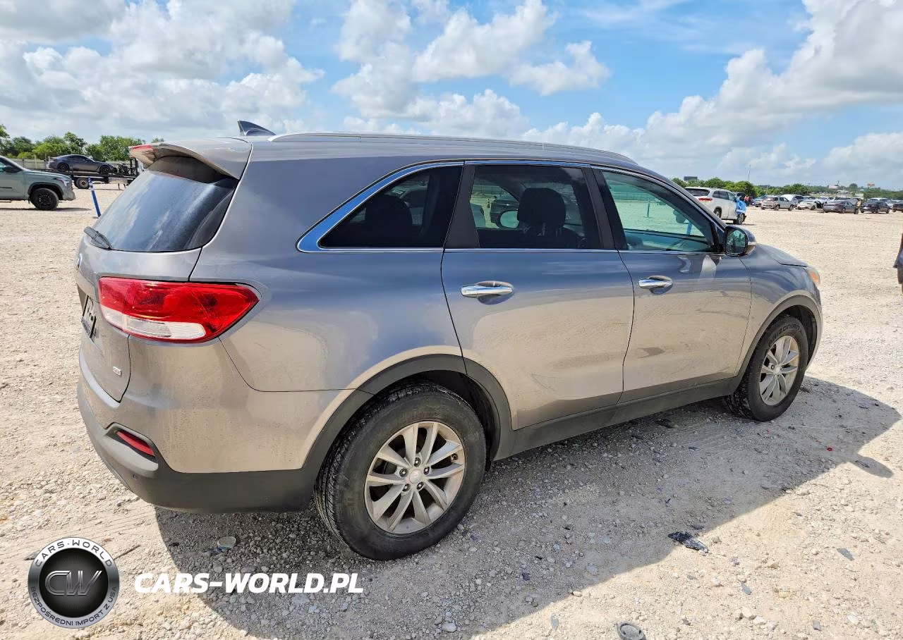 2018 Kia Sorento Lx VIN:5XYPG4A33JG338336 - 3
