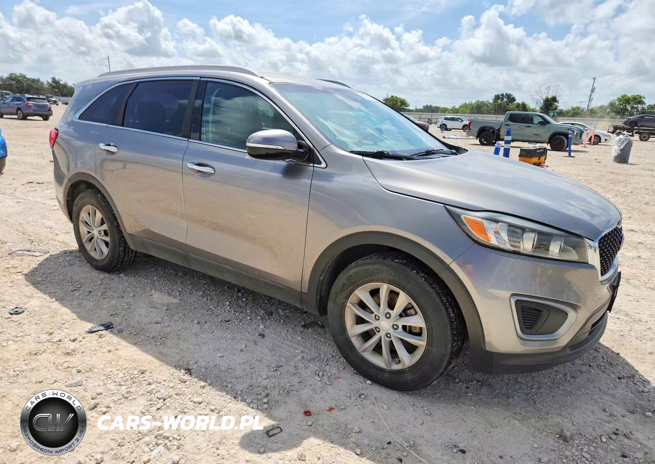 2018 Kia Sorento Lx VIN:5XYPG4A33JG338336 - 4