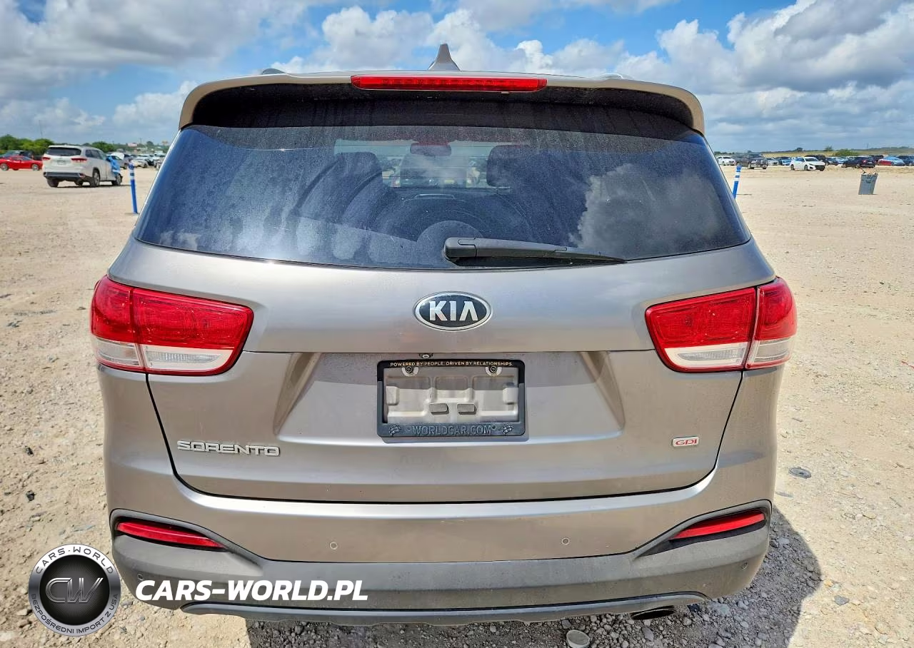 2018 Kia Sorento Lx VIN:5XYPG4A33JG338336 - 6