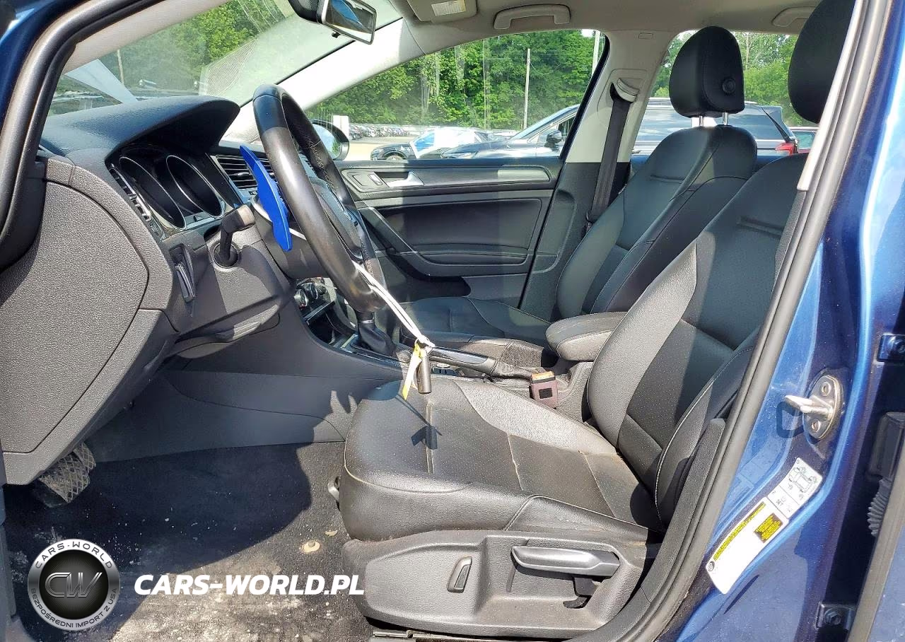 2018 Volkswagen Golf S VIN:3VWG17AU4JM265778 - 7