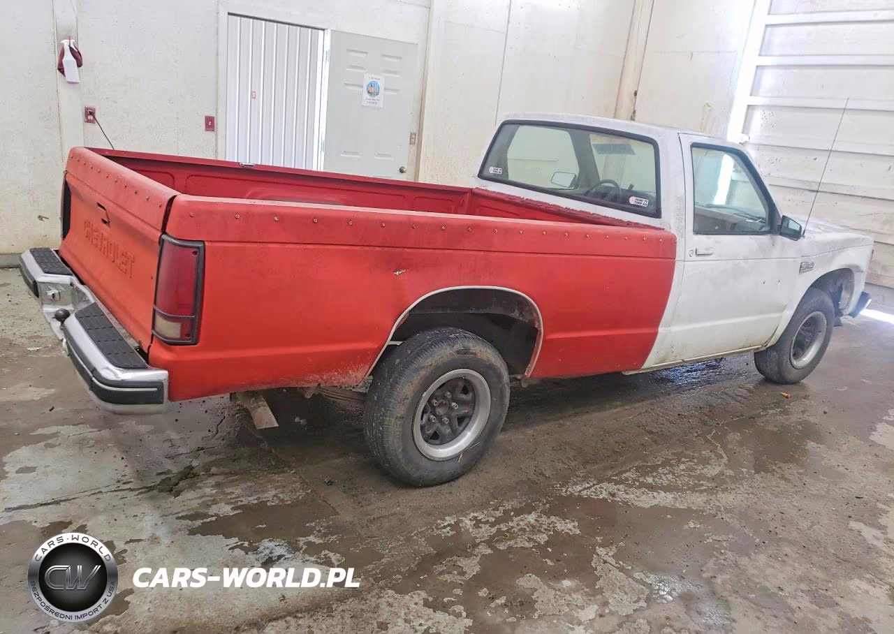1988 Chevrolet S Truck S10 VIN:1GBCS14R0J2194383 - 3
