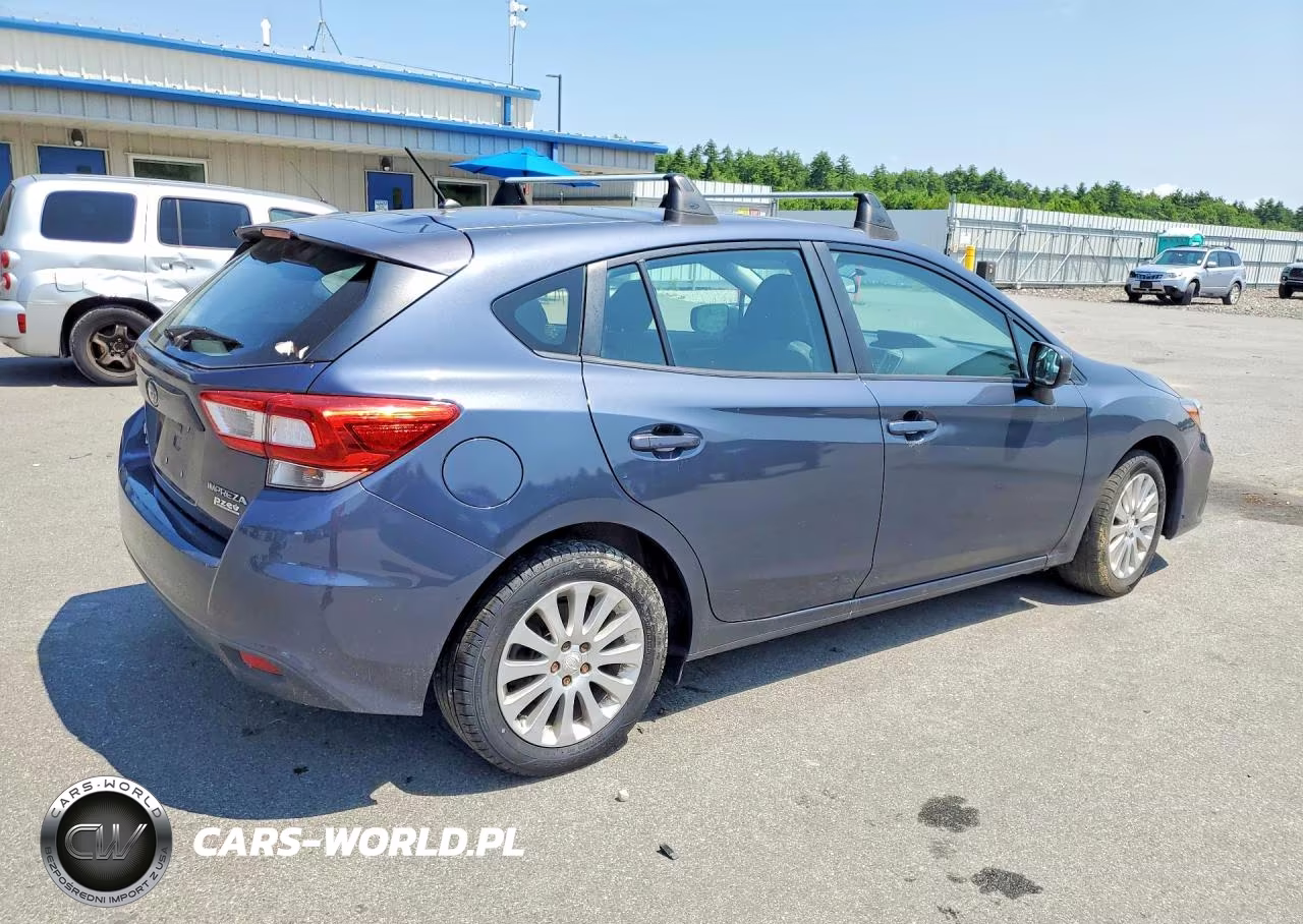 2017 Subaru Impreza VIN:4S3GTAA6XH3747422 - 3