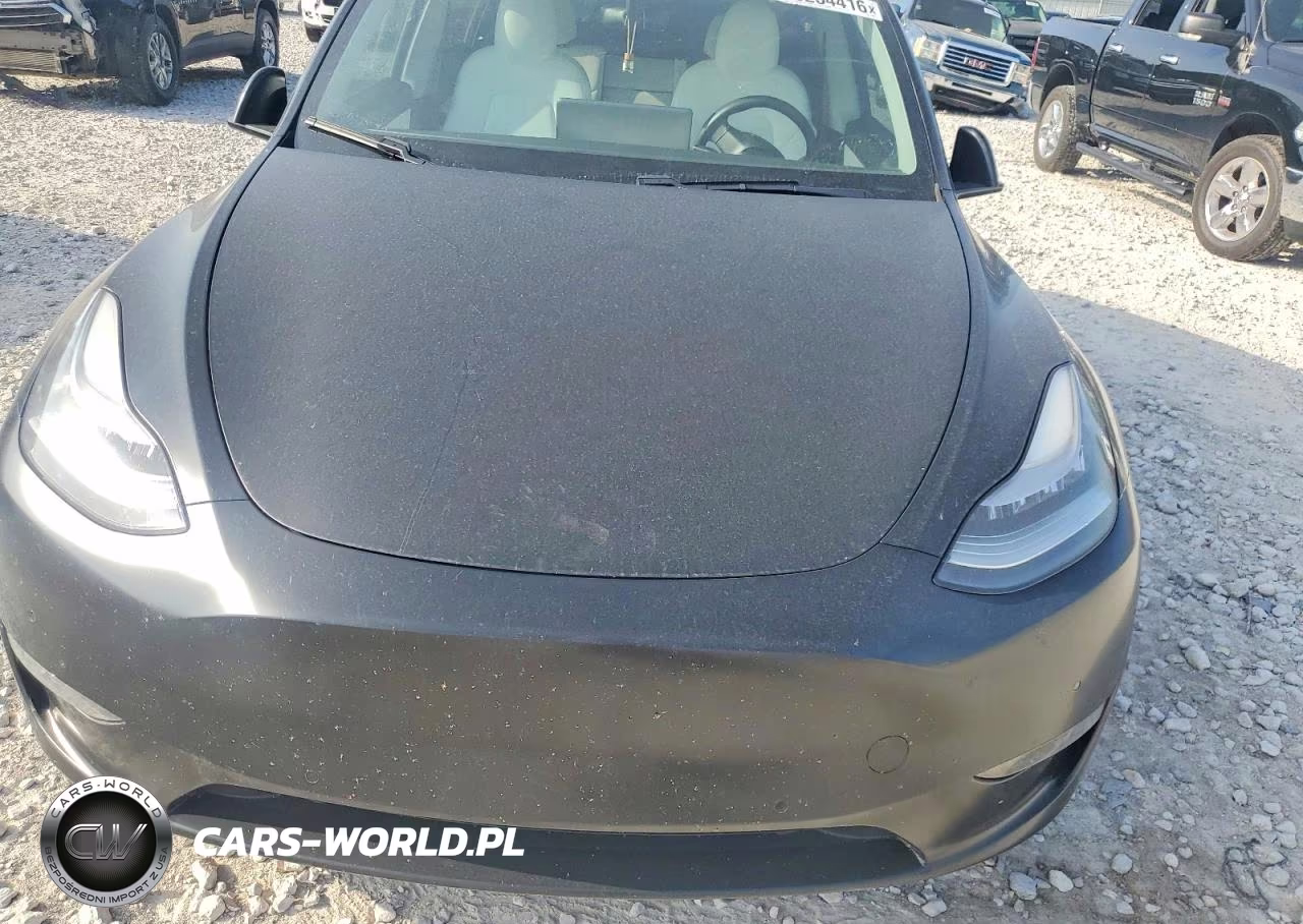2020 Tesla Model Y VIN:5YJYGDEE2LF025630 - 11