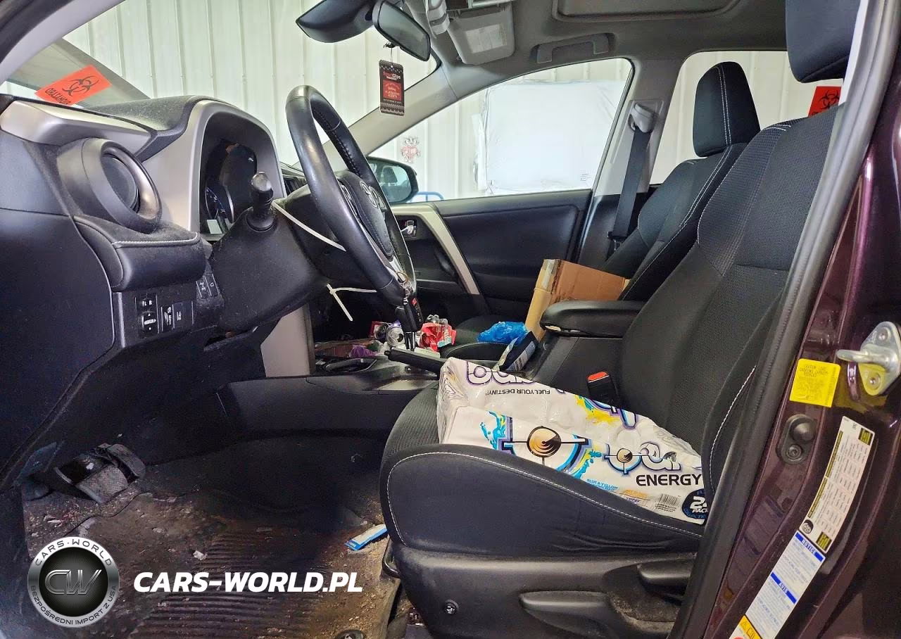 2017 Toyota Rav4 Xle VIN:2T3RFREVXHW688952 - 7