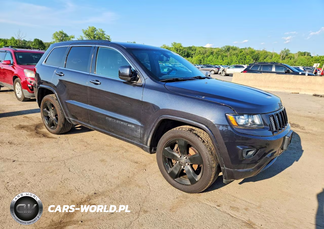 2014 Jeep Grand Cherokee Laredo VIN:1C4RJFAG5EC463809 - 4